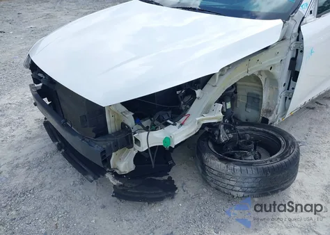 2017 Kia Cadenza Premium from USA, damaged, VIN KNALC4J14H5093975